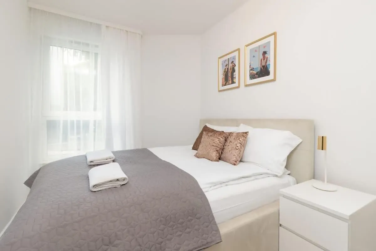 Piastowska 30 Garden Free Parking By Renters Prestige Apartment Gdansk