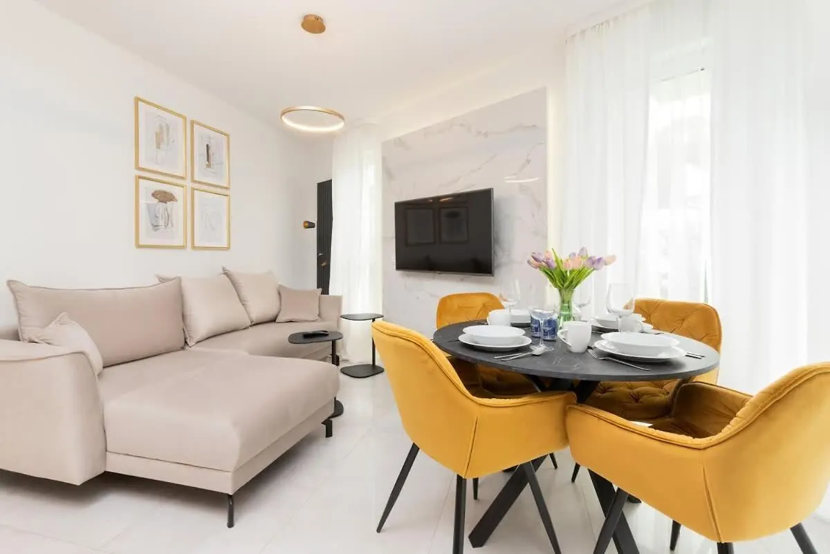 Piastowska 30 Garden Free Parking By Renters Prestige Apartment Gdansk